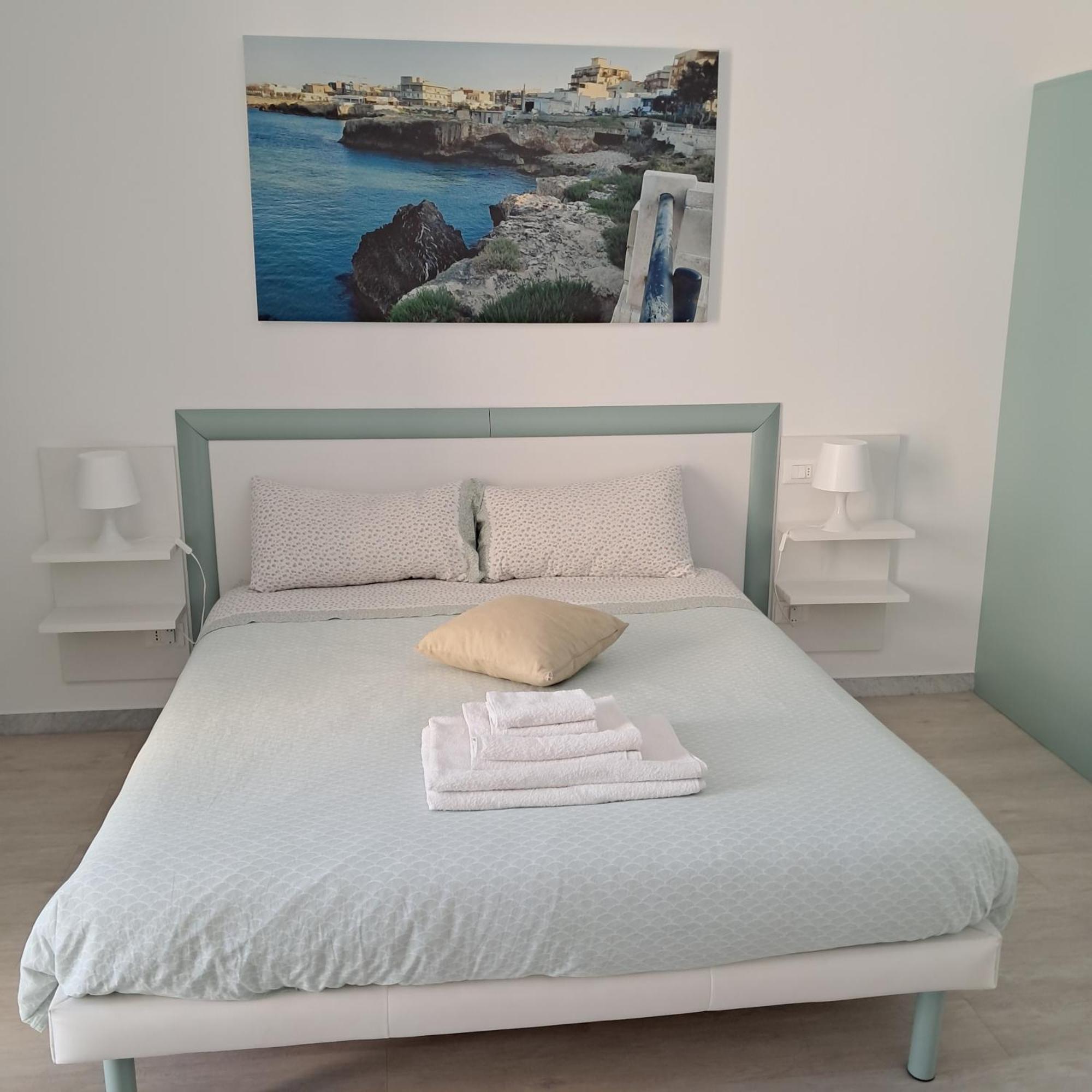 La Casa Del Gabbo Hotel Monopoli Exterior photo